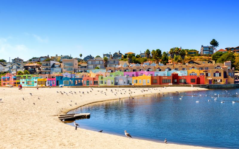 colorful residential neighborhood in capitola beach